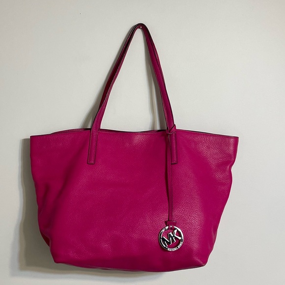 Michael Kors Handbags - Pink Michael Kors Izzy Tote Bag
